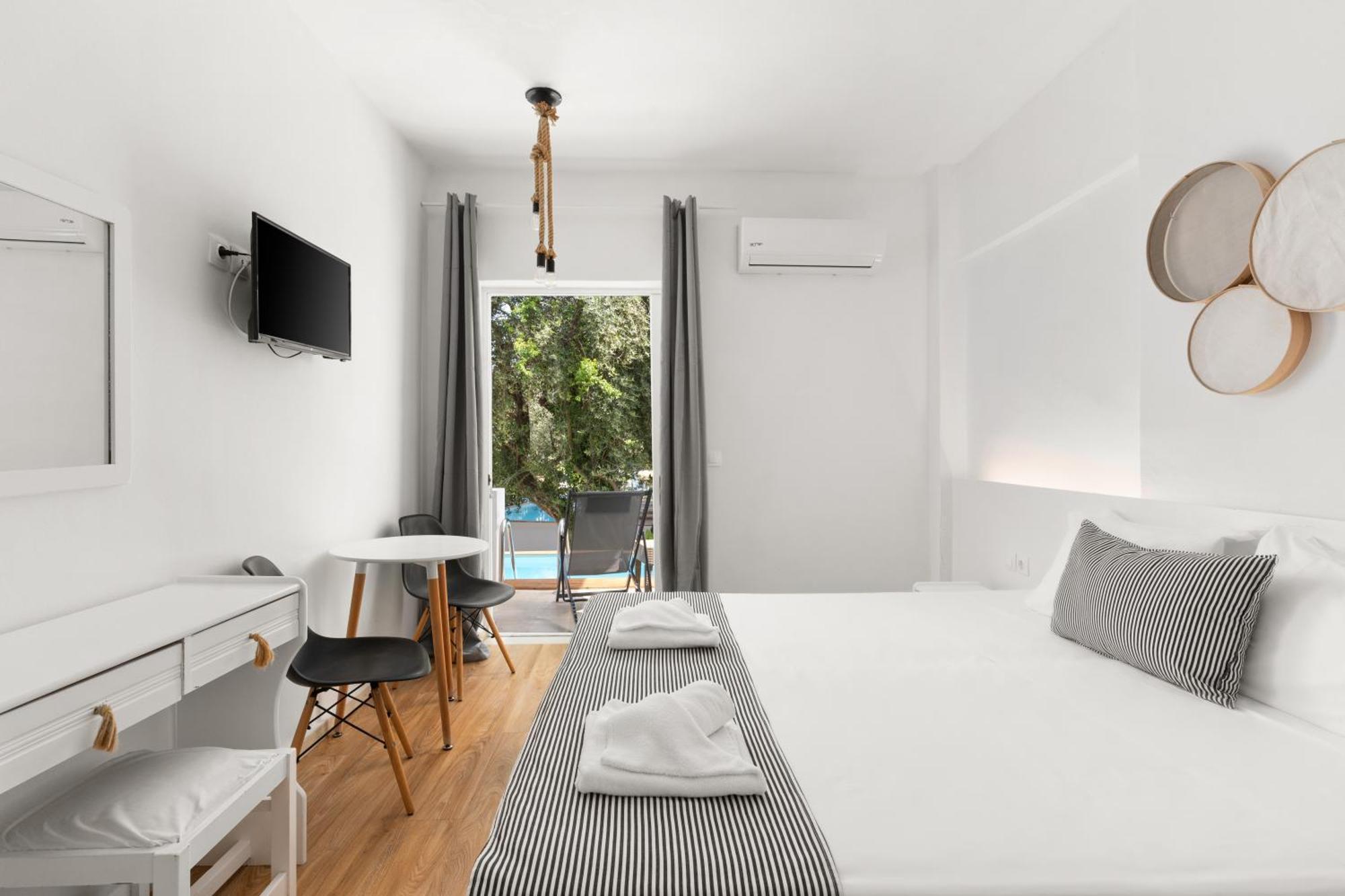 Mr And Mrs White Corfu Couples Retreat Adults Only Hotel Acharavi  Bagian luar foto