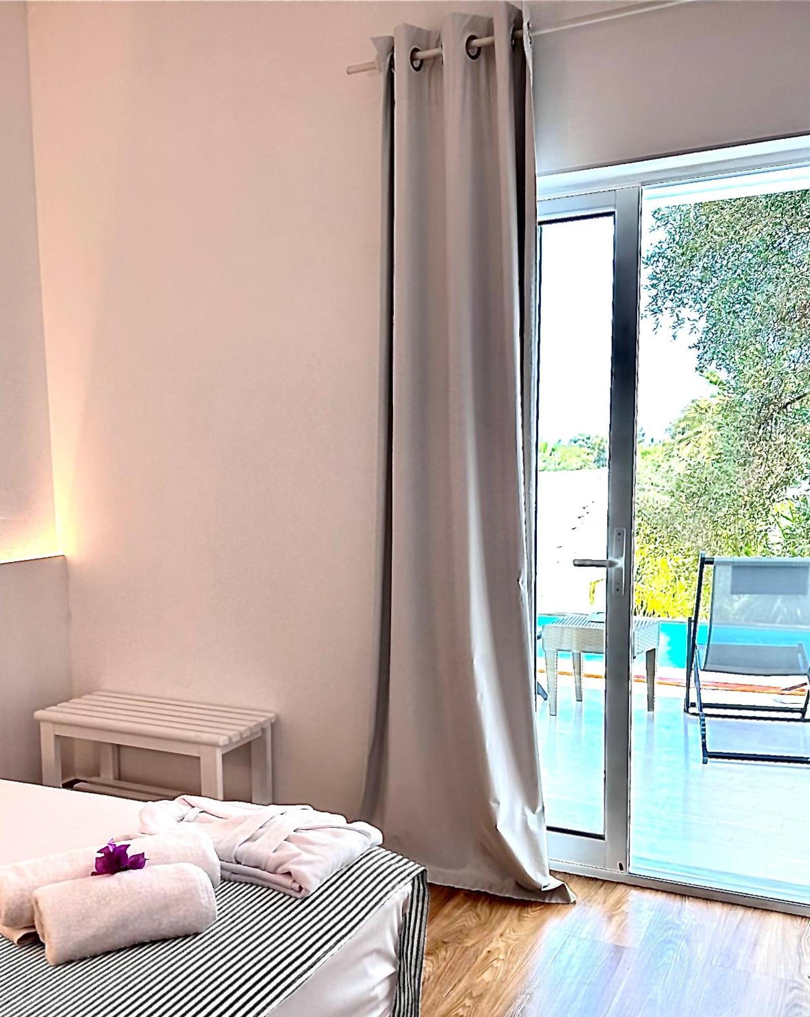 Mr And Mrs White Corfu Couples Retreat Adults Only Hotel Acharavi  Bagian luar foto